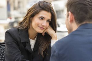 Rencontrer une femme mariée : comprendre les enjeux avant de se lancer